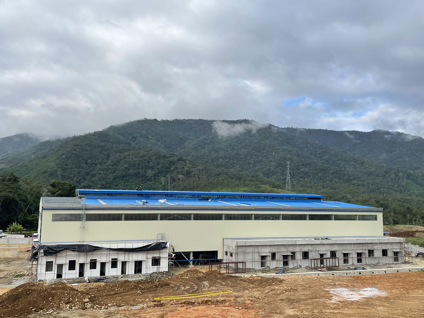 厄瓜多爾分公司順利完成銅冠投資公司耐磨主廠房鋼結構安裝